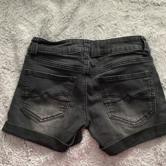 Mudd FLX stretch jean shorts - Picture 2 of 3